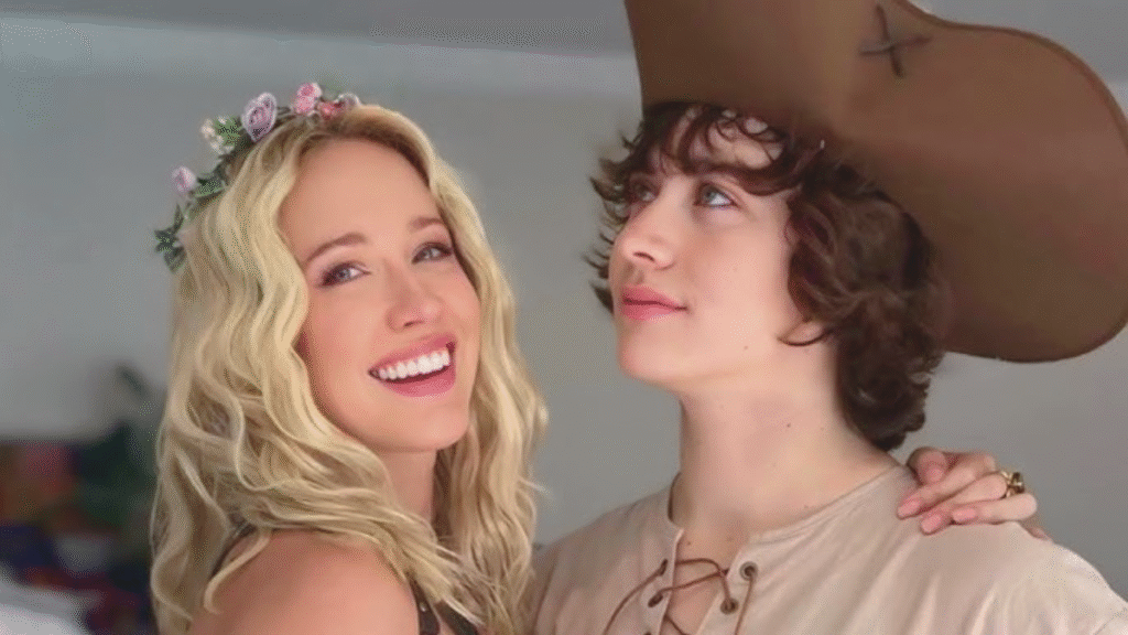 Anna Camp Jade Whipkey